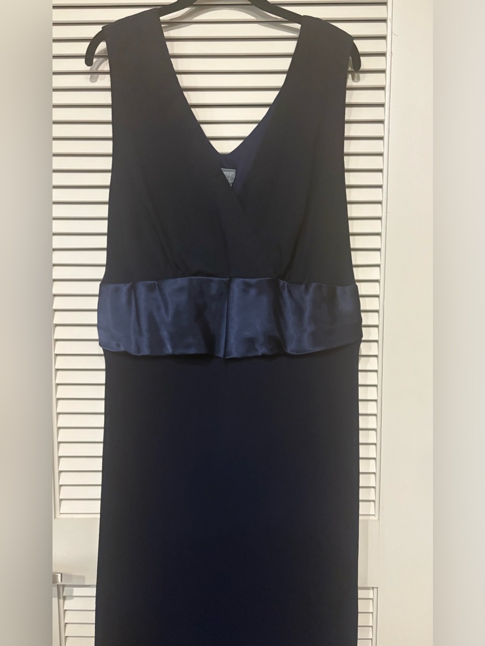 Rabbit Rabbit MIDI Dress - Picture 3 of 6